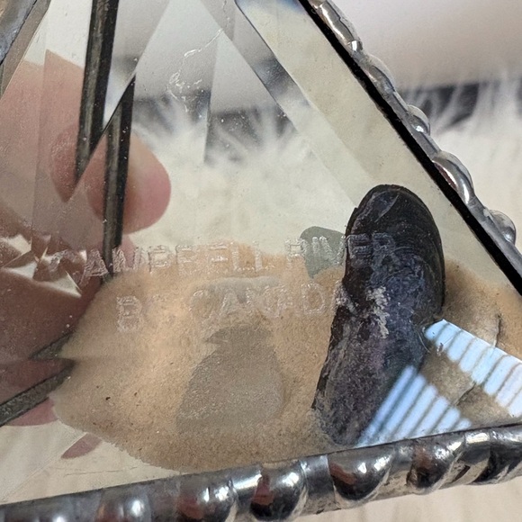 Triangular Glass Terrarium with Sand and Shells - Picture 5 of 7